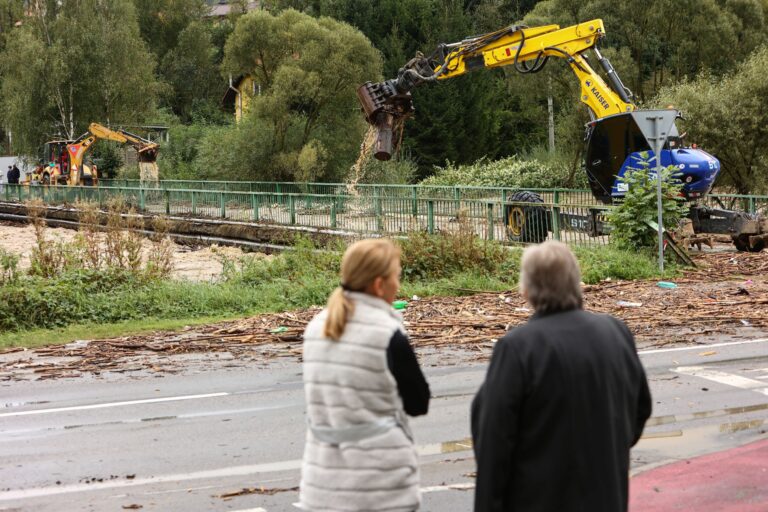 Čadčianske mosty sú po nedeľňajšej povodni už sprejazdnené