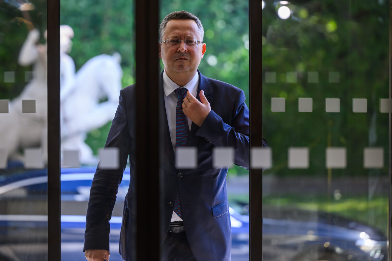 Na snímke minister financií SR Ladislav Kamenický (Smer-SD) prichádza na 49. rokovanie vlády SR v Bratislave v stredu 18. septembra 2024. Foto: Jaroslav Novák/TASR