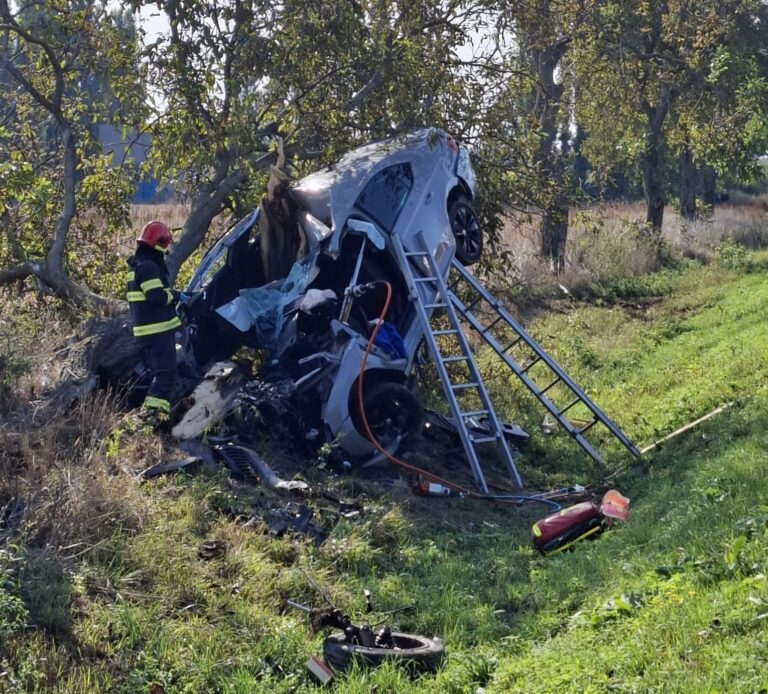 Tragická dopravná nehoda si vyžiadala život mladého vodiča