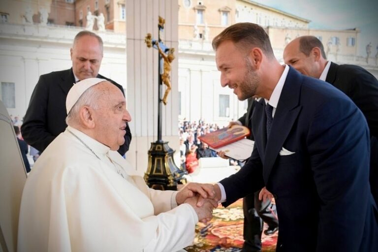 Šutaj Eštok navštívil pápeža a prijal od neho požehnanie