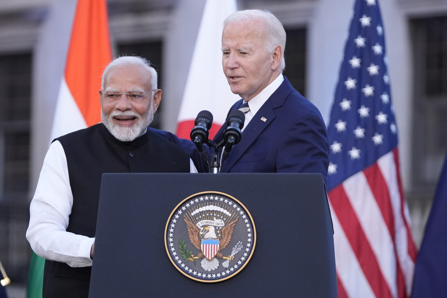 Americký prezident Joe Biden a indický premiér Nárendra Módí počas samitu Quad v Archmere Academy v Claymonte v štáte Delaware, v sobotu 21. septembra 2024. Foto: TASR/AP