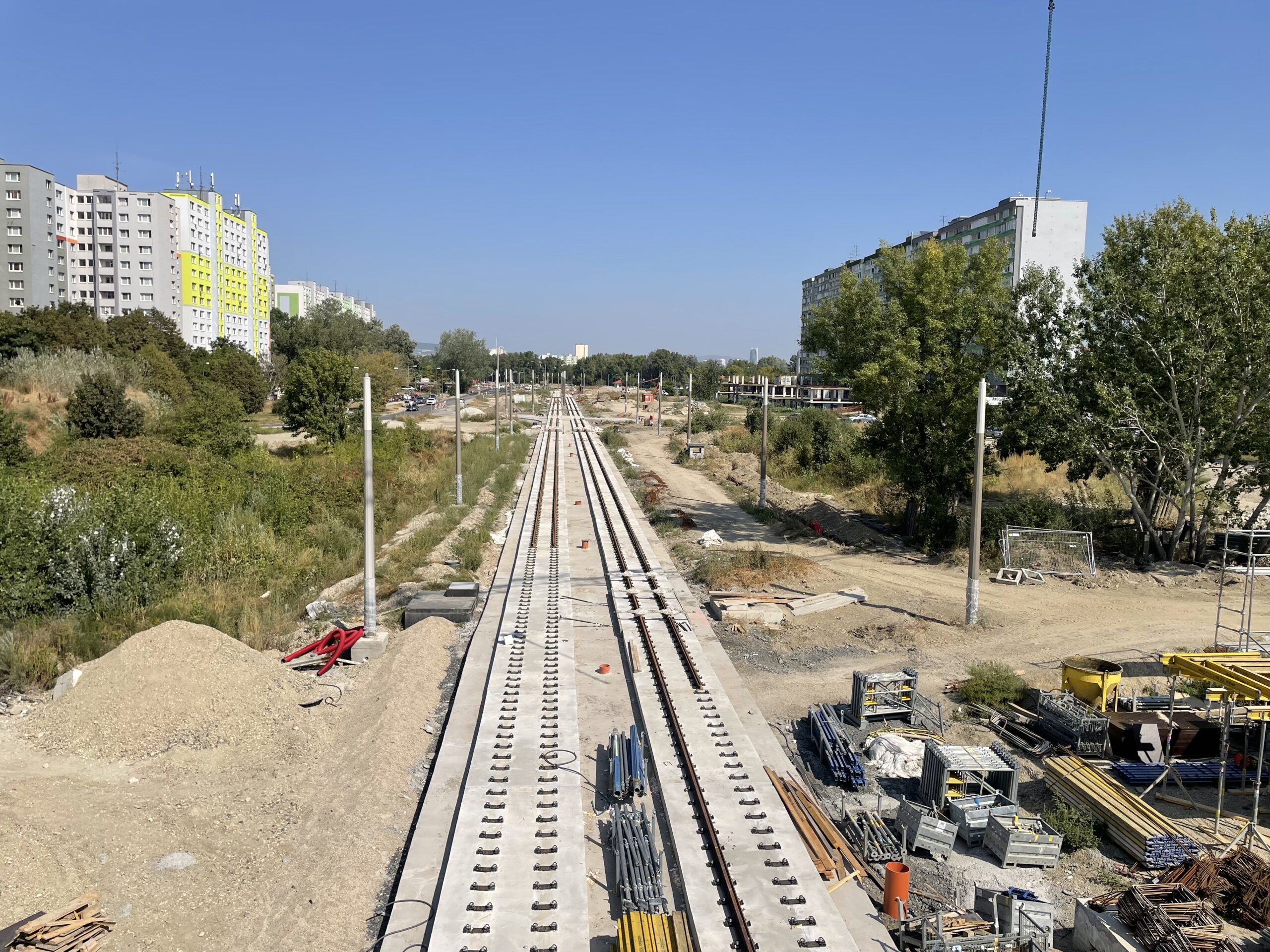 stavba električkovej trate v petržalke