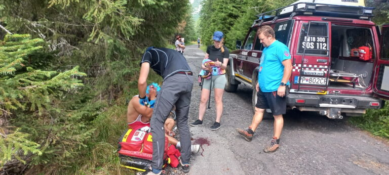 Počas sviatočnej nedele sa vybral bicyklom do Tatier, ratovali ho horskí záchranári