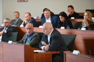 Trenčianska župa ponúkla mestám svoje nemocnice za euro. Nedokáže ich financovať