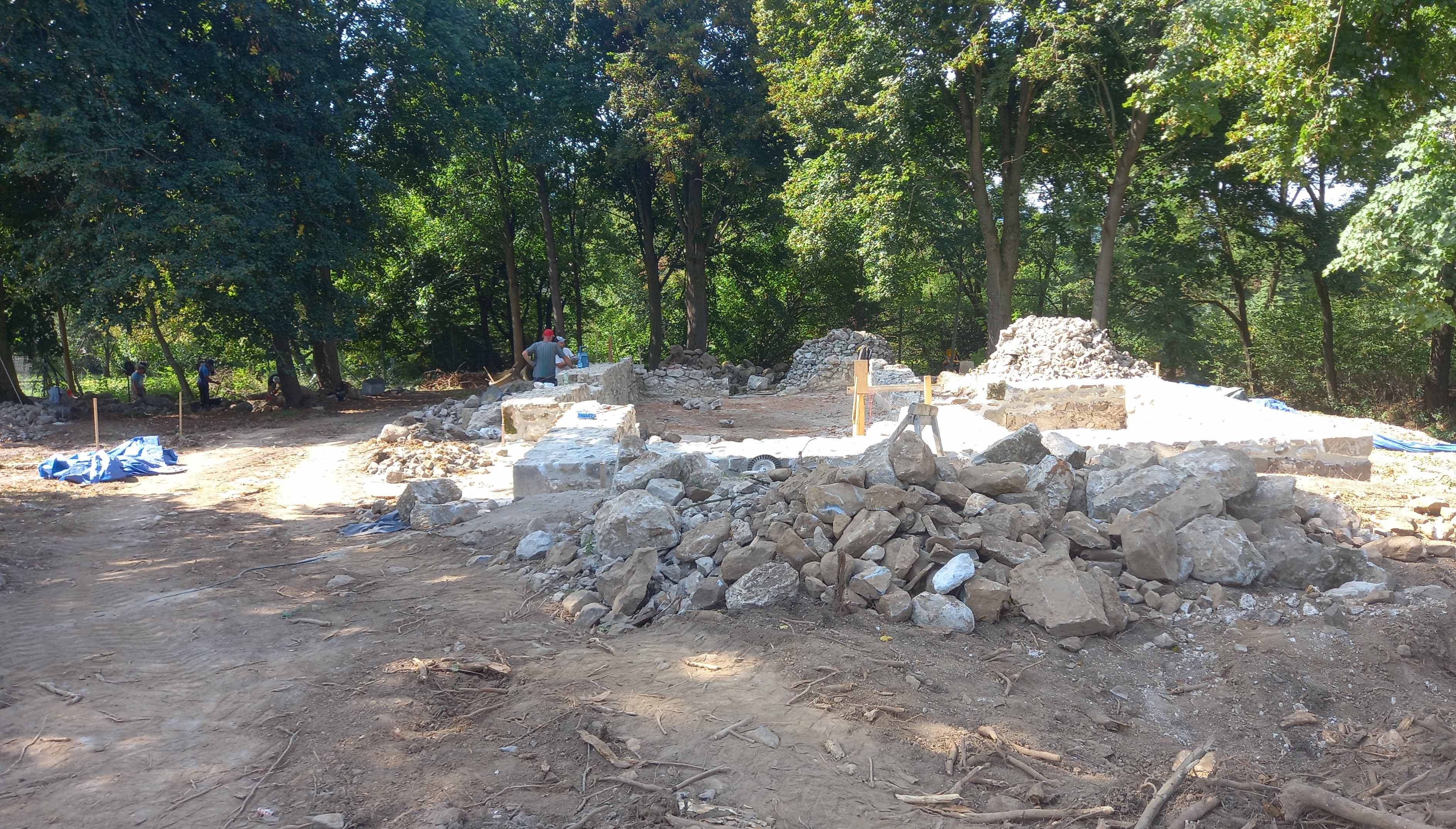 Vzácny nález na strednom Slovensku. Vykopali kostol, kde má byť pochovaný známy rod