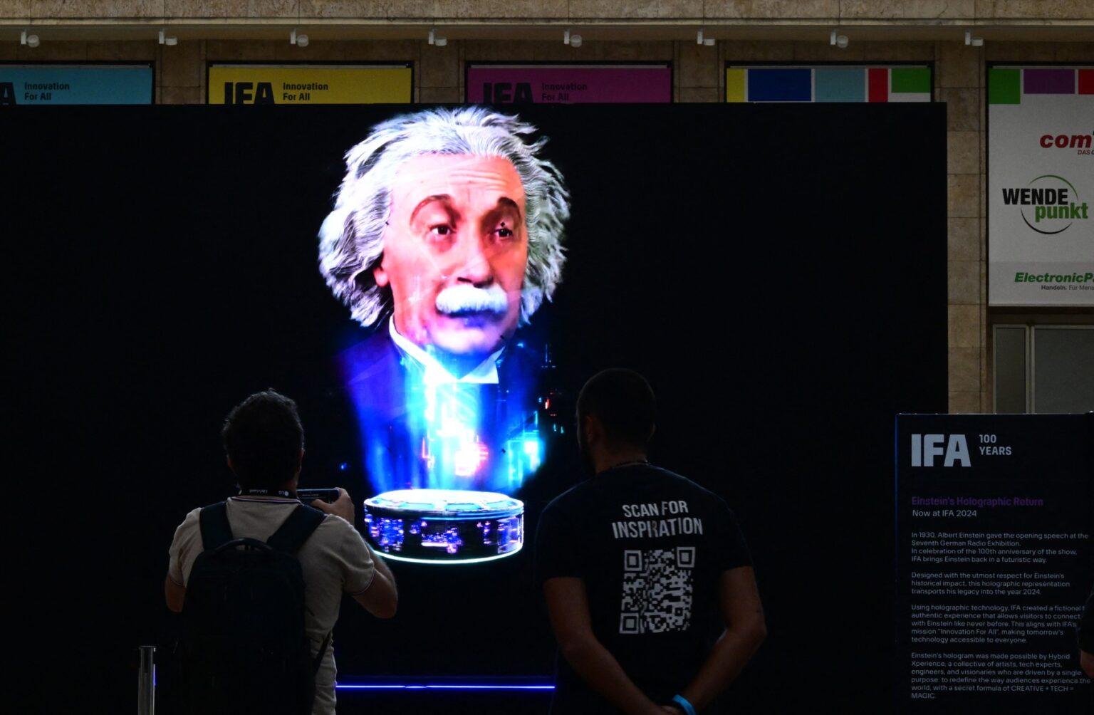 Hologram Albera Einsteina na 100. ročníku výstavy spotrebnej elektroniky. Foto: Profimedia.sk