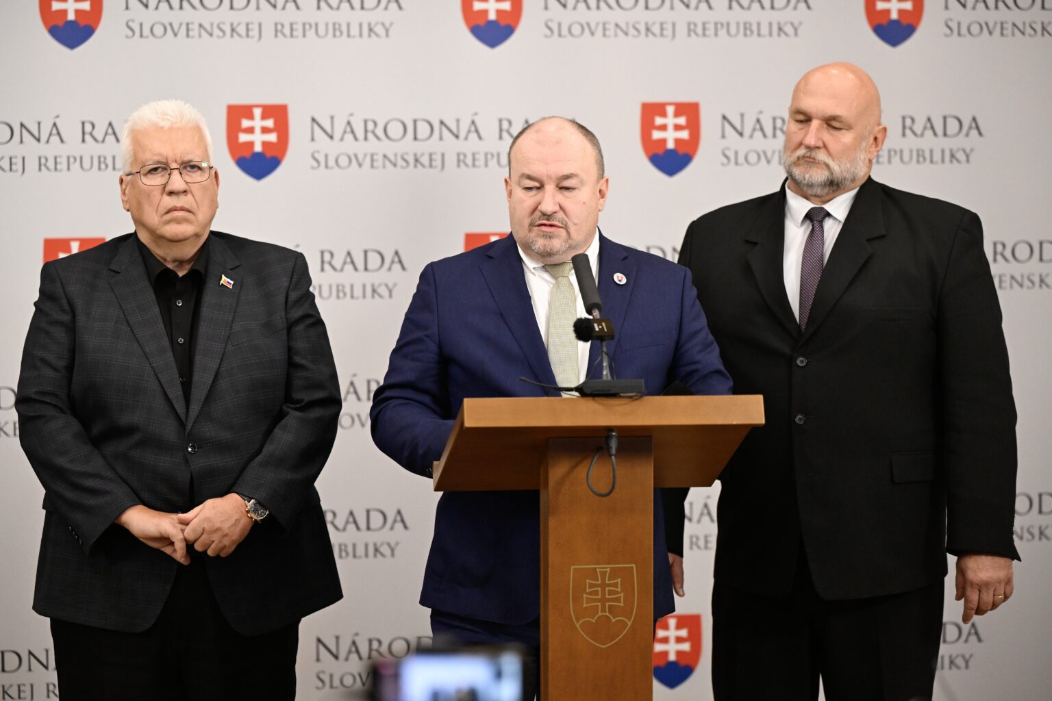 Zľava Pavel Ľupták, Rudolf Huliak a Ivan Ševčík. Foto: Pavel Neubauer/TASR