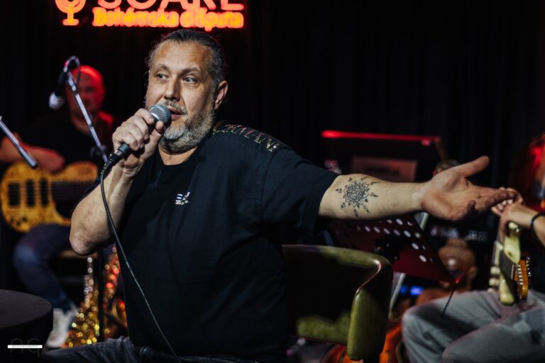 Rezort vnútra preveruje súlad hymny od Oskara Rózsu so zákonom