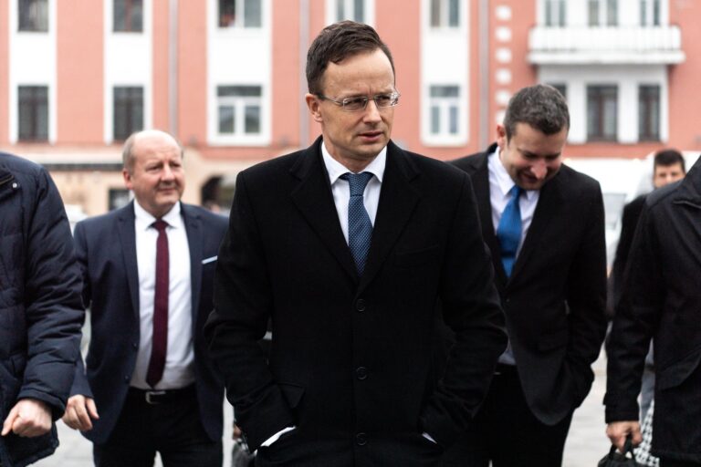Szijjártó: Provojnoví lídri chcú zabrániť mierovej dohode na Ukrajine