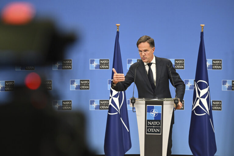 Rutte varoval KĽDR pred zapojením do rusko-ukrajinskej vojny