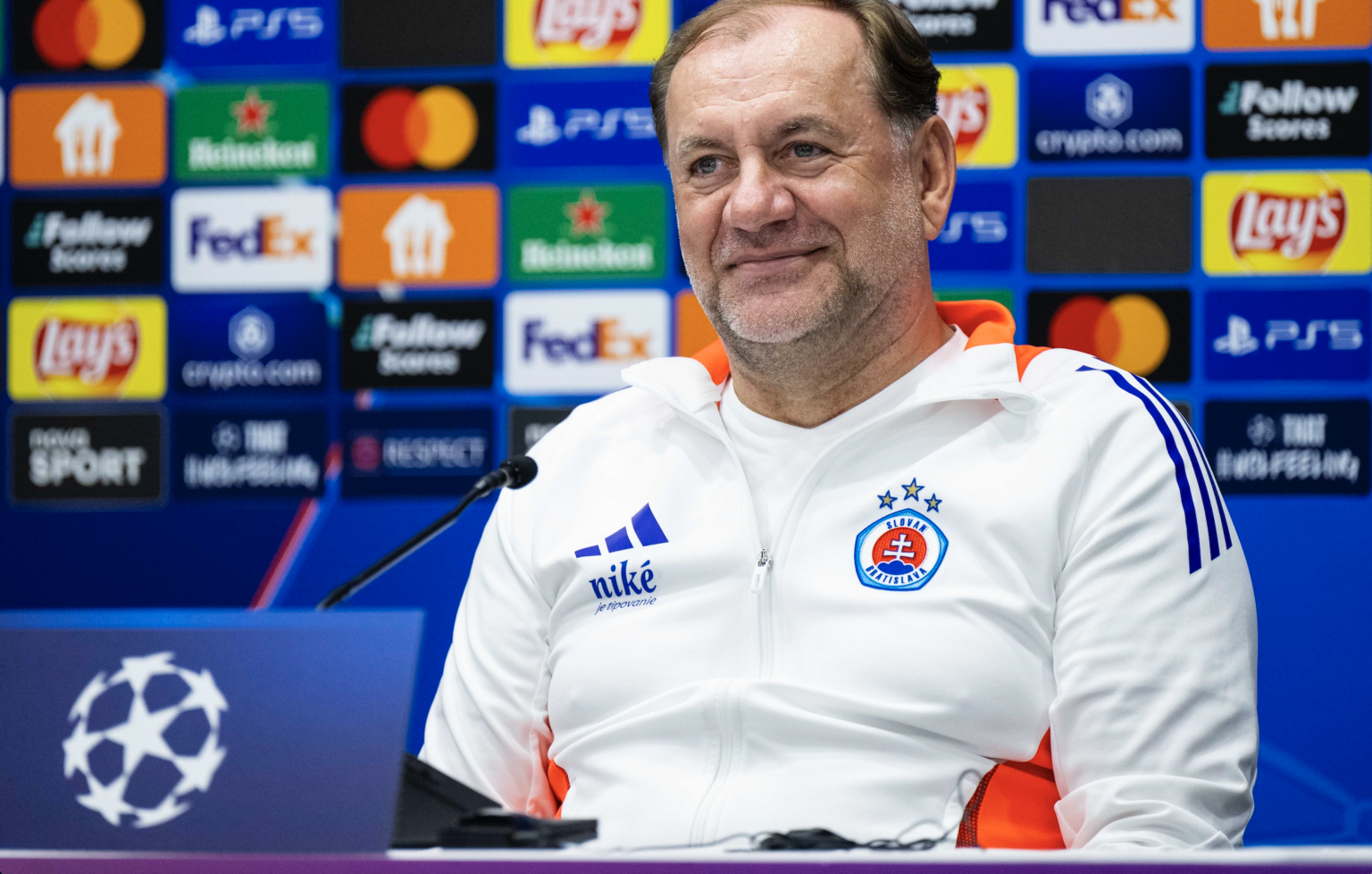 Tréner ŠK Slovan Bratislava Vladimír Weiss. Foto: Jakub Kotian/TASR