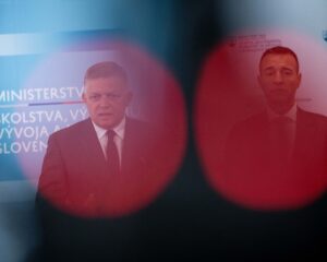 Kauza v Trenčíne ukazuje, že Ficova vláda ideológie na školách zastavovať nechce a nebude