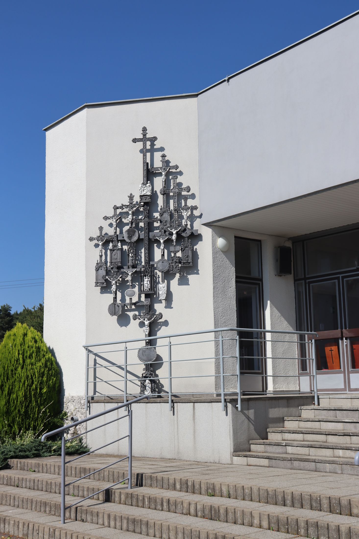 Soblahov oslavuje 10 rokov od vzniku unikátneho monumentu zo storočných krížov