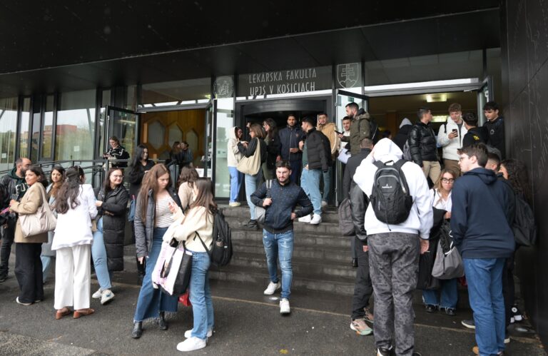 Daňový bonus na deti sa od januára zníži. Štát odstrihol rodičov vysokoškolákov