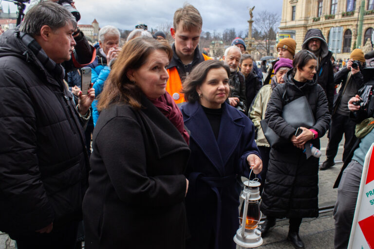 V budove Filozofickej fakulty UK v Prahe sa muž vyhrážal streľbou