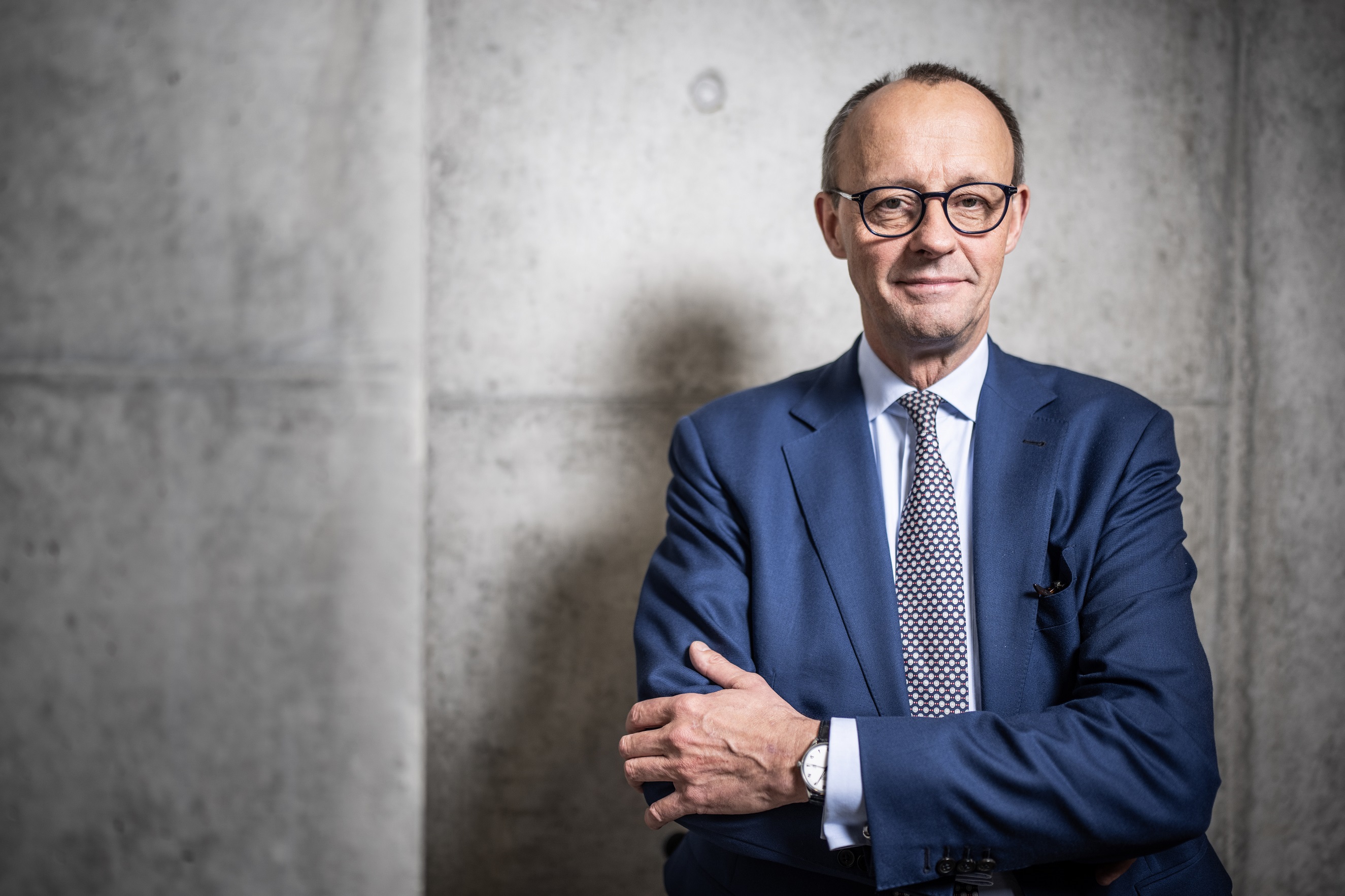 Merz sa odmietol zaviazať k výdavkom na obranu, ktoré vyžaduje NATO