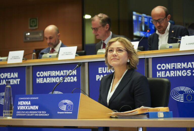 Eurokomisia pripravuje päť balíkov na zjednodušenie digitálnych regulácií