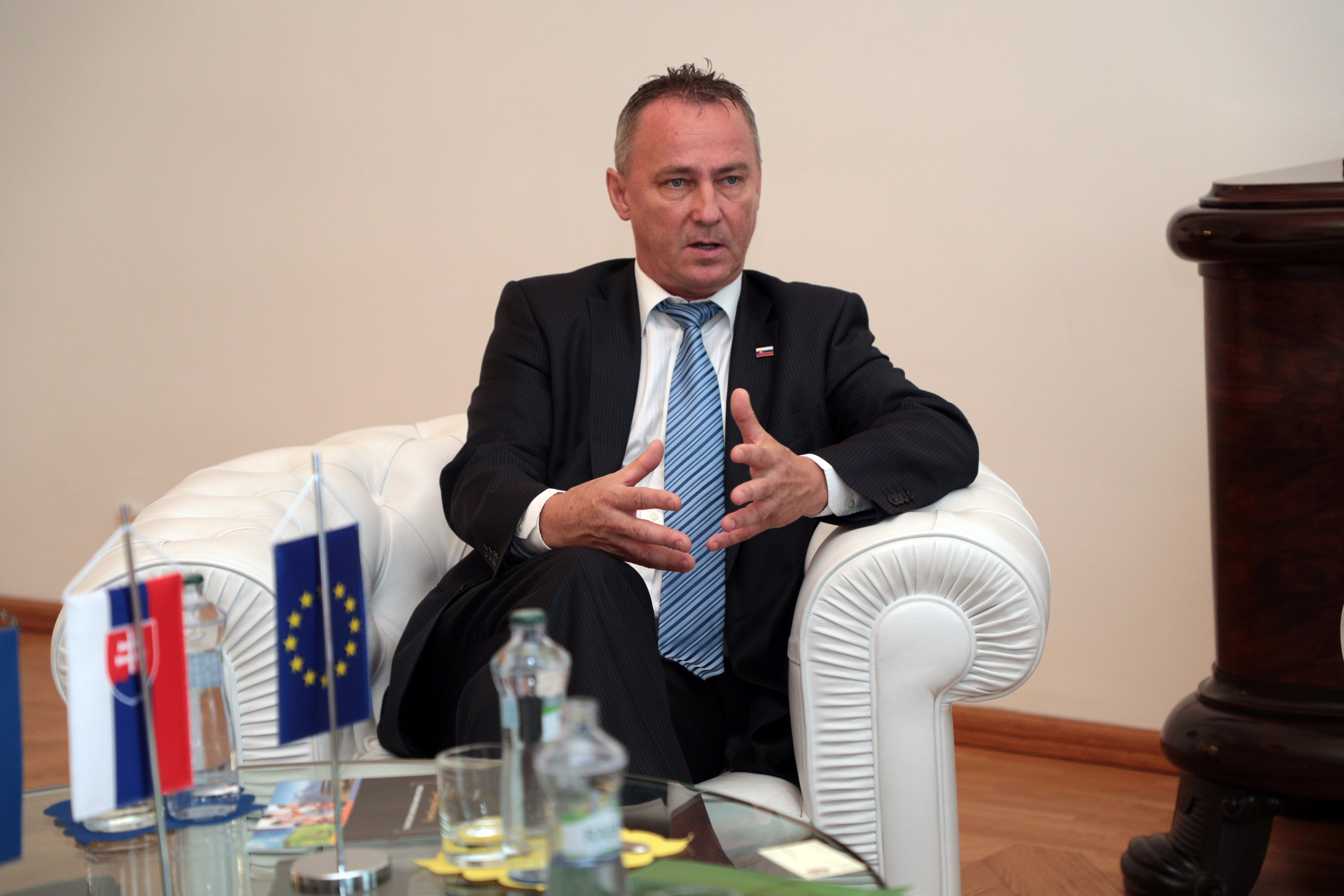 Buraš: Vymiera genofond Ukrajiny. Muži sa boja vyjsť na ulicu, nemusia sa z nej vrátiť