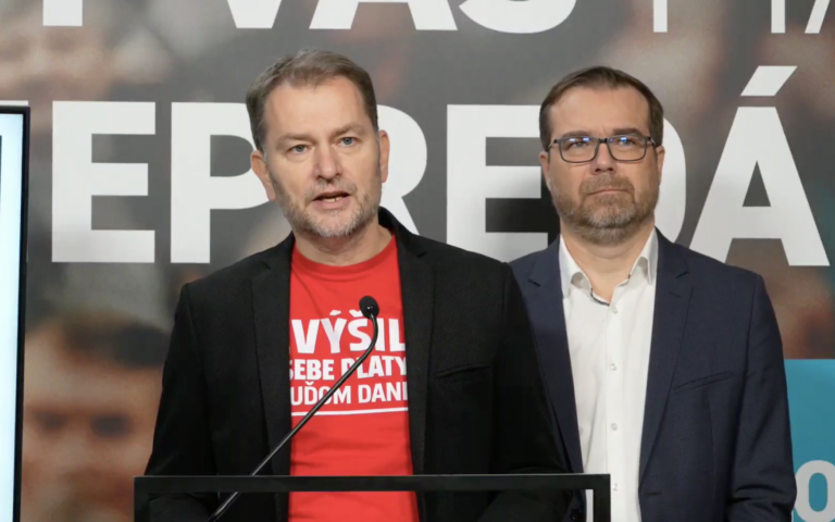 Hnutie Slovensko chce mimoriadnu schôdzu k svojim návrhom zákonov