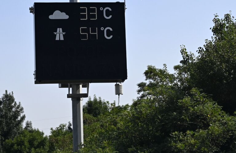 Zlodeji vykrádajú meteostanice. Krádeže poškodzujú zimnú údržbu ciest