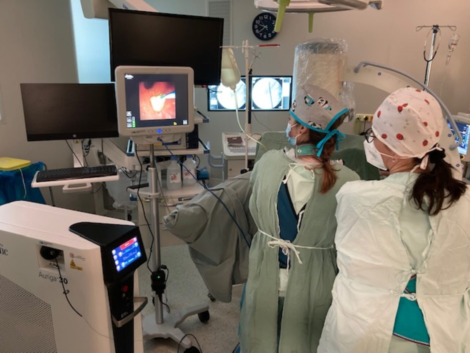 Urologické oddelenie s novým laserom na liečbu močových kameňov. Nemocnica s poliklinikou (NsP) Prievidza so sídlom v Bojniciach. Foto: www.hospital-bojnice.sk/fotogalerie/nasa-nemocnica/
