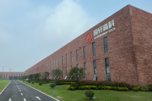 Strategická investícia v Šuranoch či len ďalšia fabrika do počtu? Čínske know-how má ostať v Pekingu