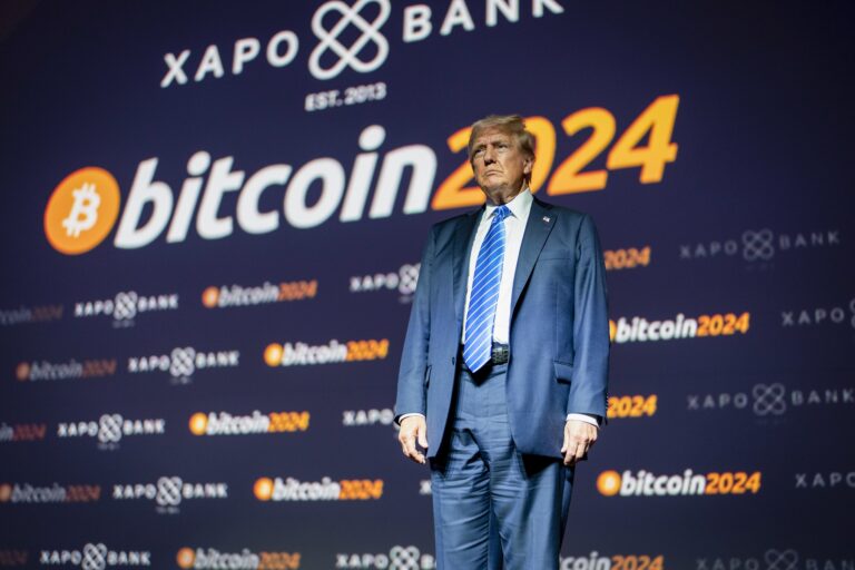 Bitcoin už od polnoci považuje Trumpa za nového amerického prezidenta