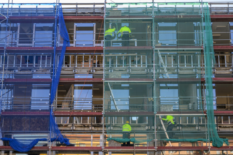 Asociácia kritizuje prístup k obnove budov na Slovensku