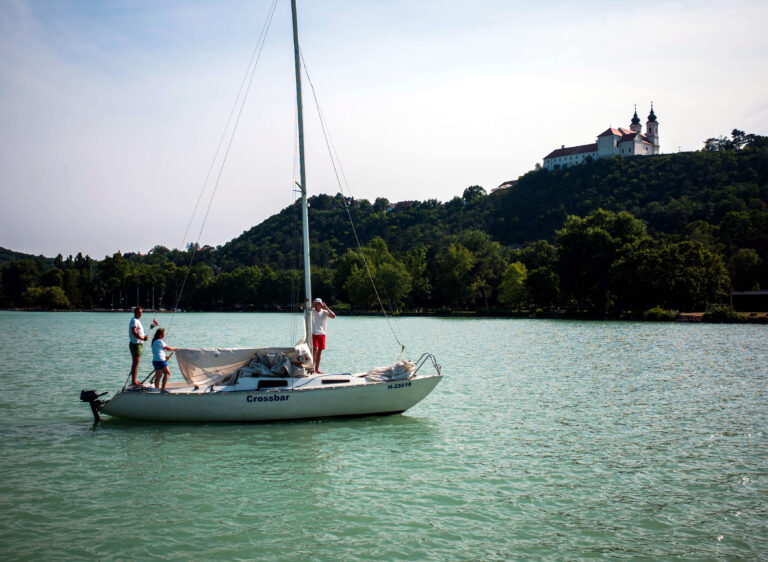 Nemeckí dôchodcovia nachádzajú útočisko v Maďarsku, láka ich odpor voči migrácii 