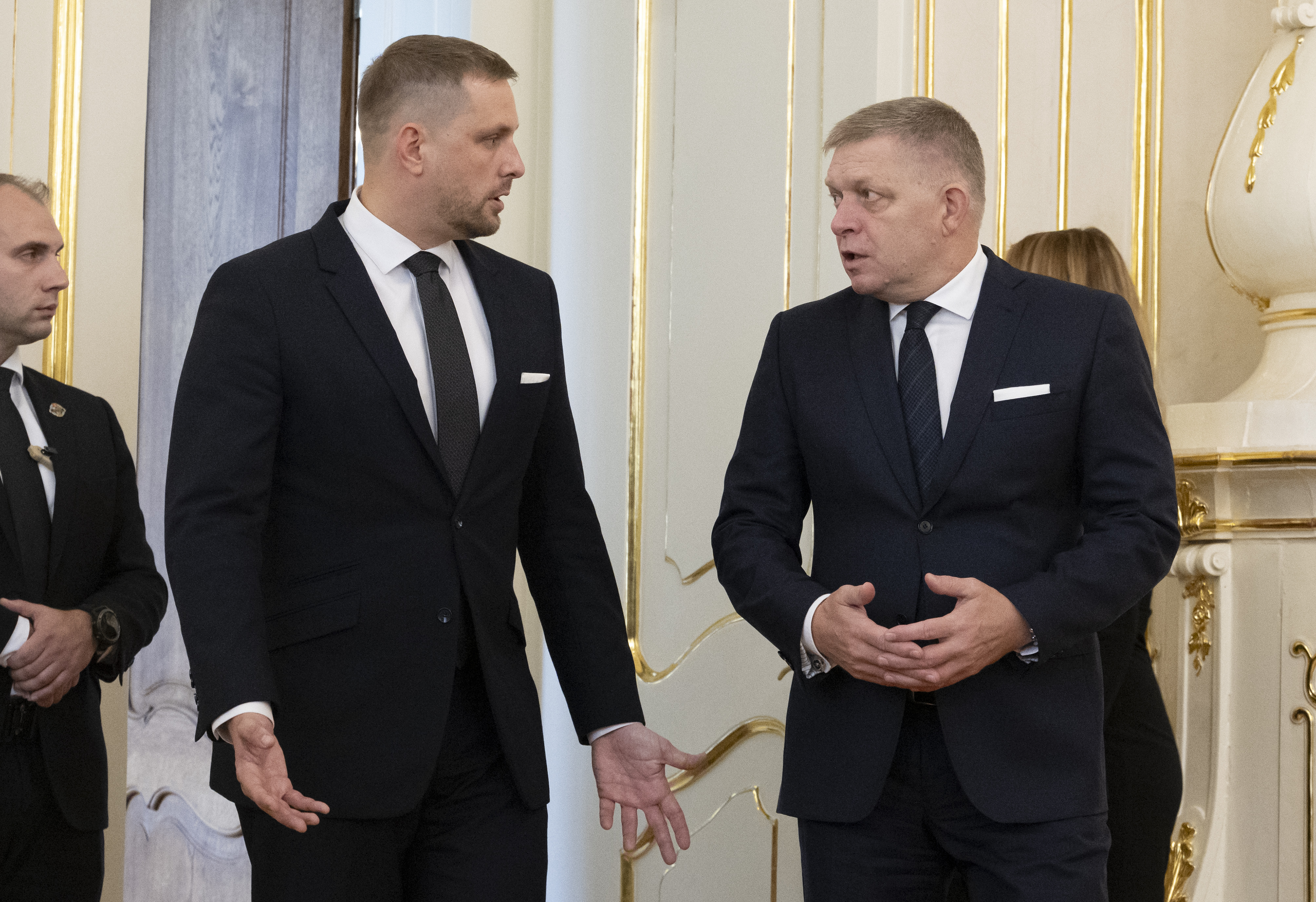 Fico vyzval Šaška, aby napravil problém s e-receptami. Minister prišiel s riešením