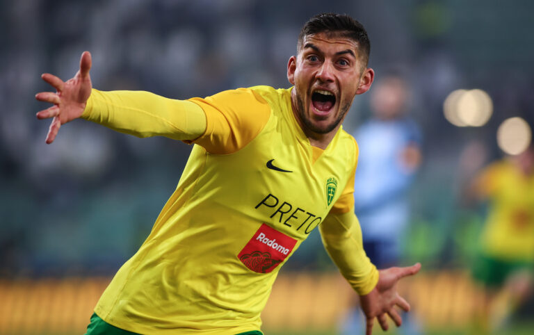 Žilina zdolala Slovan 2:1 gólom z 95. minúty