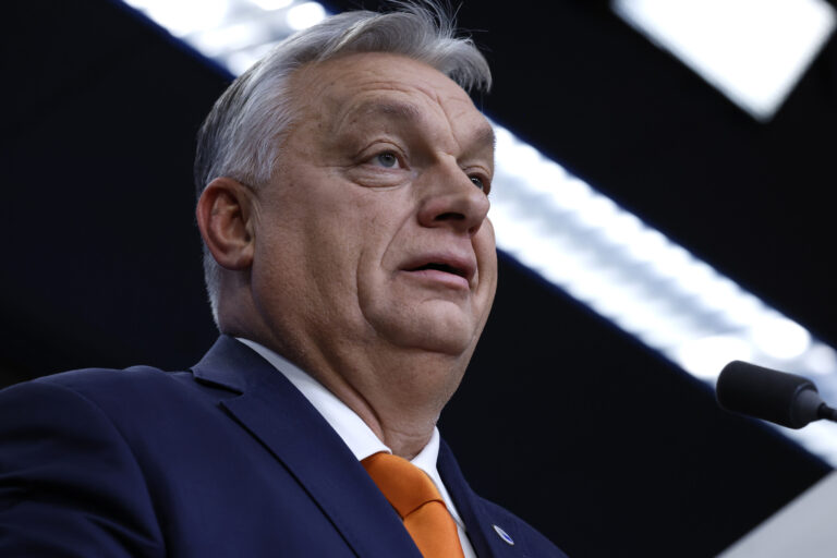 Orbán varuje: Bez práva veta v EÚ zanikne maďarská štátnosť