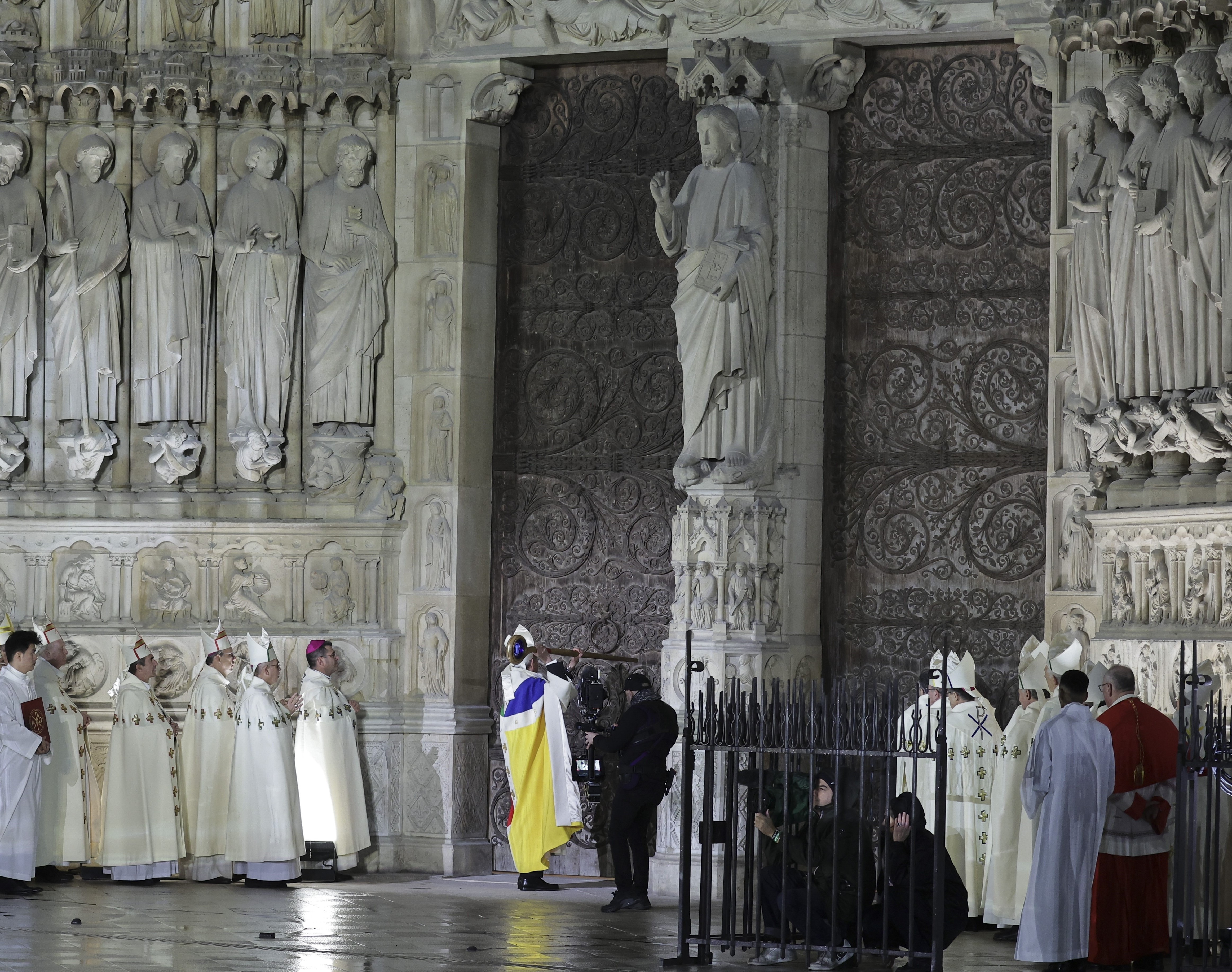 Katedrála Notre-Dame v Paríži bola slávnostne otvorená
