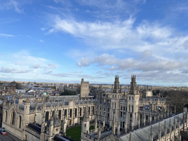 Oxfordská univerzita čelí obvineniu zo zníženia štandardov, aby naplnila ciele v rozmanitosti