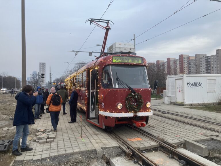 Bratislava spúšťa novú trať. Električka do Janíkovho dvora má zelenú
