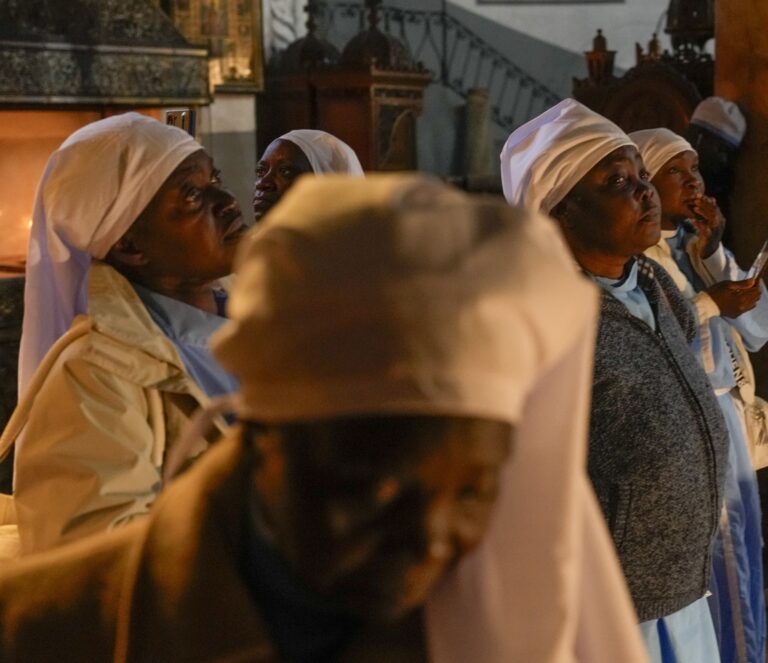 Vianoce vo Svätej zemi. Kresťania putujú do Betlehema napriek vojne