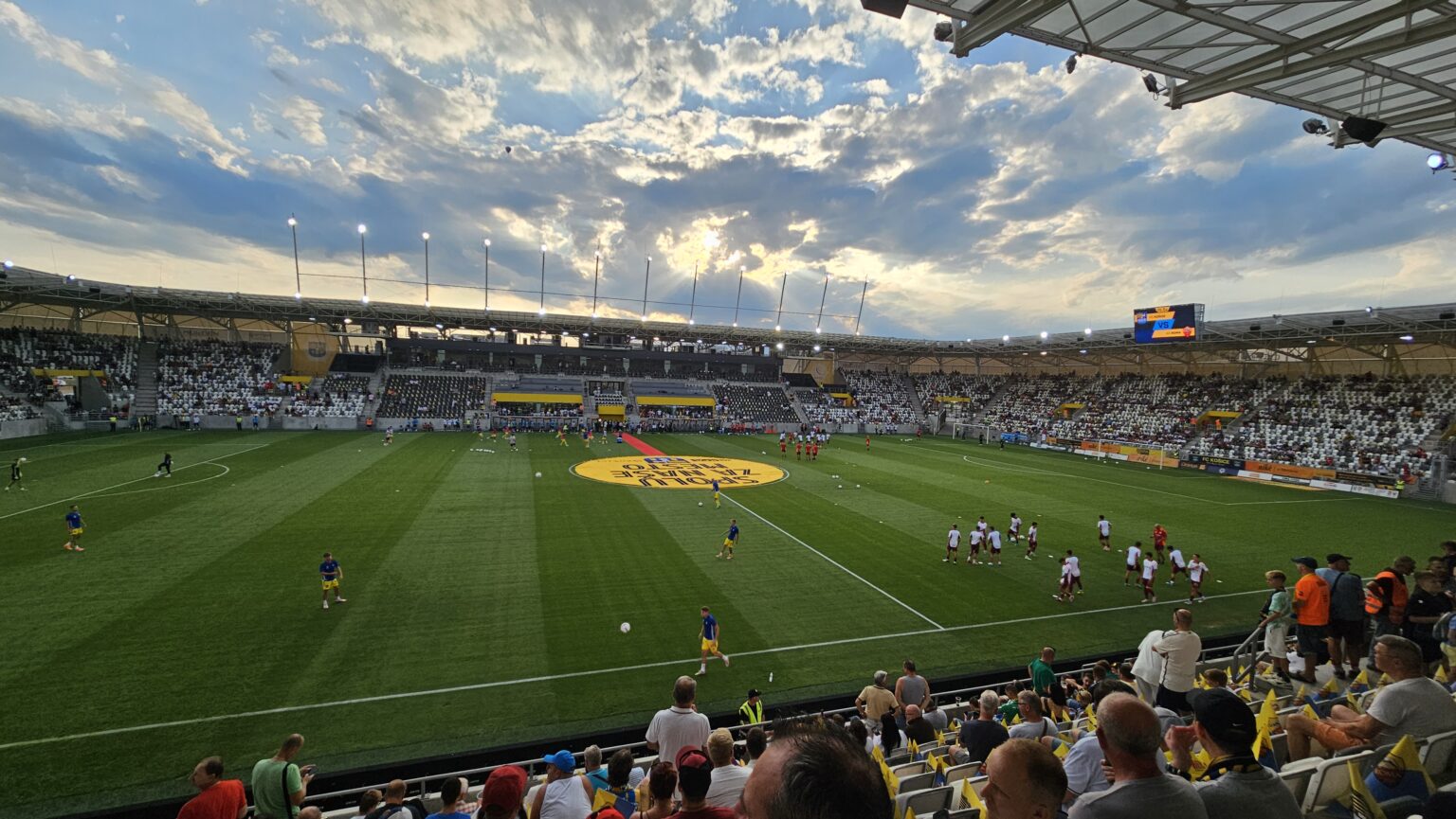 V júli 2024 sa v Košickej futbalovej aréne odohral priateľský zápas medzi FC Košice a AS Rím. Foto: Boris Macko