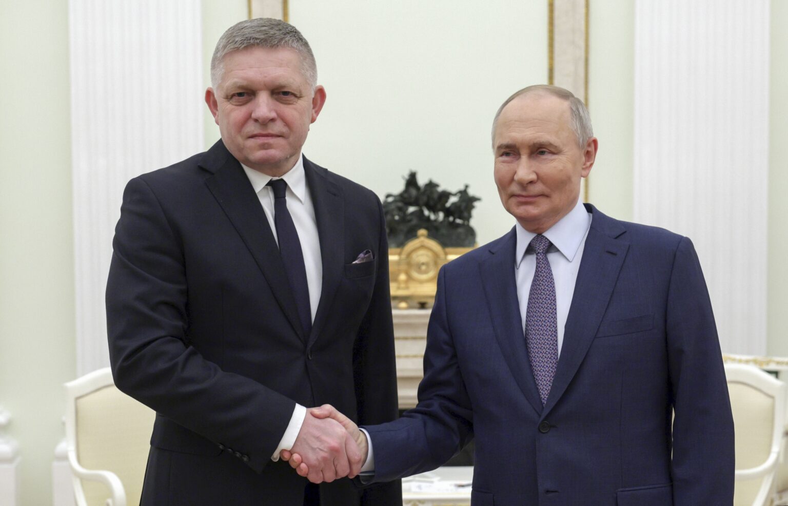 Robert Fico a Vladimir Putin. Foto: TASR. 