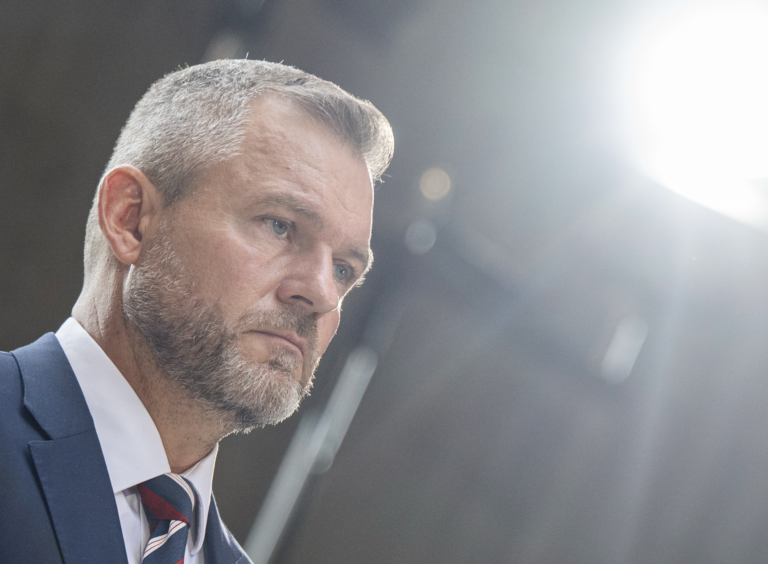 Pellegrini rešpektuje odmietnutie ruky študenta. Mrzí ho však zatienenie udalosti