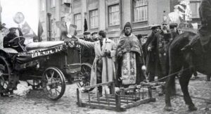 Kristus vo fraku a nekonečnosť Božieho milosrdenstva