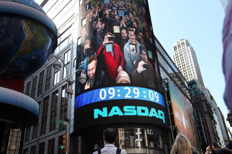 Nasdaq 100. Ilustračné foto: SPENCER PLATT / GETTY IMAGES NORTH AMERICA / Getty Images via AFP / Profimedia