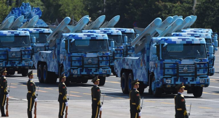 Najväčšou jadrovou hrozbou pre Západ je Čína, vyhlásil náčelník štábu britskej armády