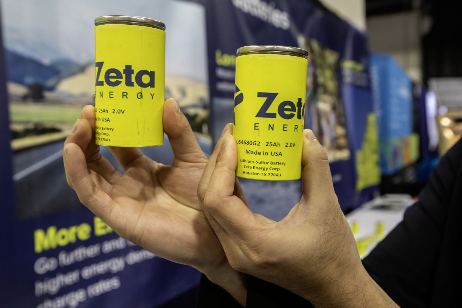 Lítium-sírové články od Zeta Energy.  Foto: Jim West / Zuma Press / Profimedia