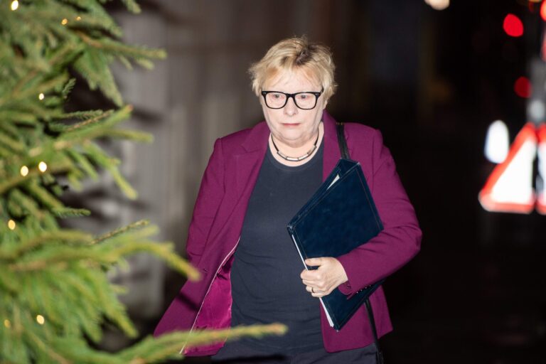 Británia a Francúzsko vyjadrili obavy z možného návratu džihádistov do Európy