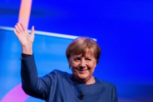 Ako Angela Merkelová dostala seba aj nás do vojnovej pasce