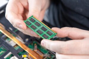 Číňania začali výrobu najnovšieho druhu pamätí. Chcú 15-percentný podiel na trhu