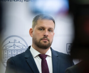 Šaško neobnovil štandard pre transsexualizmus. Od psychiatrov sa opatrne dištancuje