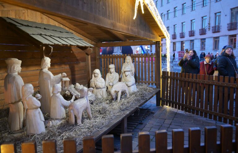 Betlehem na Hlavnej ulici počas Košických rozprávkových Vianoc v Košiciach 1. decembra 2024. Foto: František Iván / TASR