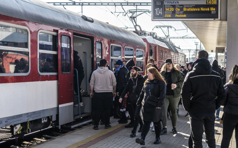 Cestujúci Železničnej spoločnosti Slovensko. Foto: ZSSK/FB.