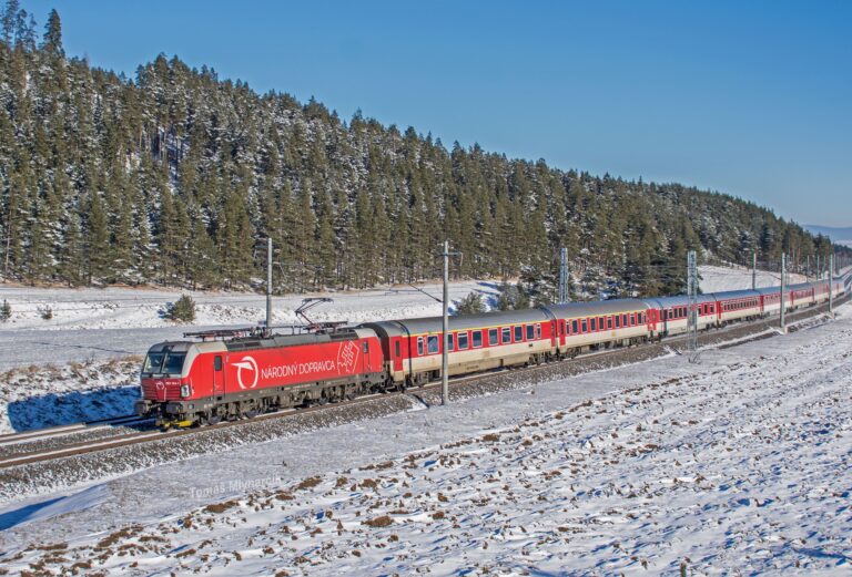Vlak Železničnej spoločnosti Slovensko. Foto: ZSSK/FB